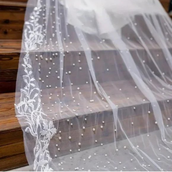 Floral Lace and Pearls Cathedral Bridal Wedding Veil With Comb Over 9' Long - Picture 3 of 5